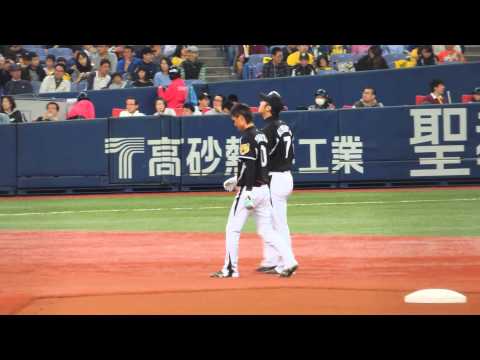2014.3.23　京セラ　BsvsT　試合前ダッシュ　大和西岡