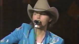 Dwight Yoakam - Smoke Along the Track