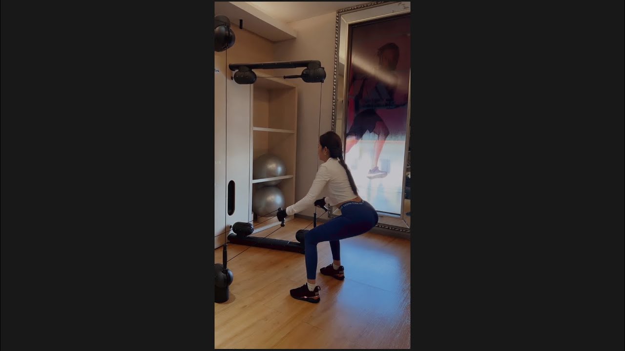 Shoulder with upper body 😑 