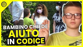 Bambino CHIEDE AIUTO in CODICE - Esperimento Sociale - Kiko. Co