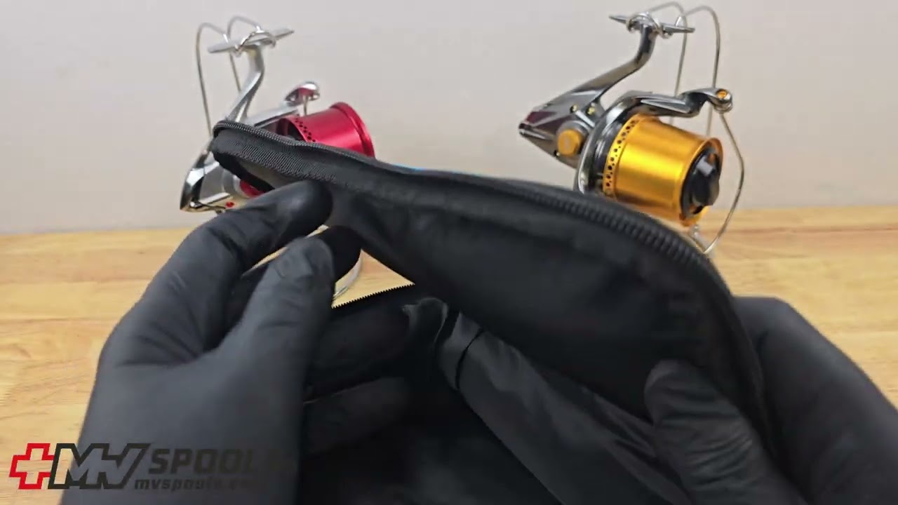 Housse de moulinet rembourrée Avet - PETITE taille - convient à toutes