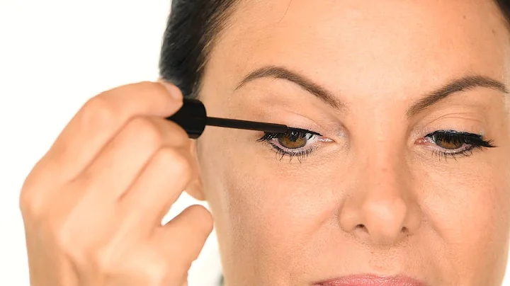 How to Apply Magnetic Eyelashes with Magnetic Eyeliner