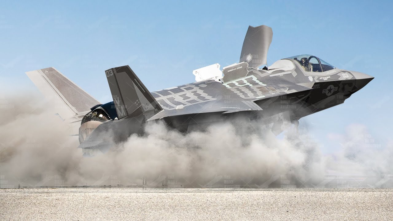 US F-35B Transforms Into Helicopter Mode During Takeoff at Full Throttle -  YouTube