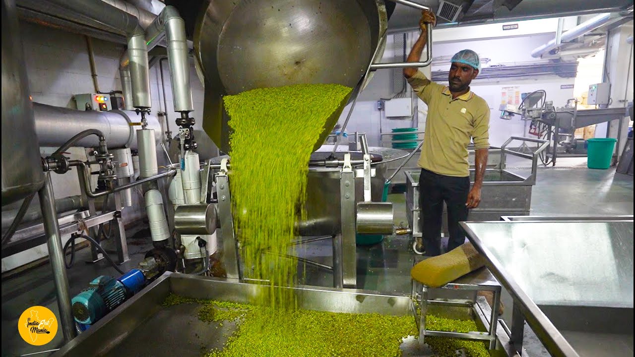 World's Biggest Hara Matar Chakna Namkeen Factory Rs. 5/- Only l Karnal Street Food