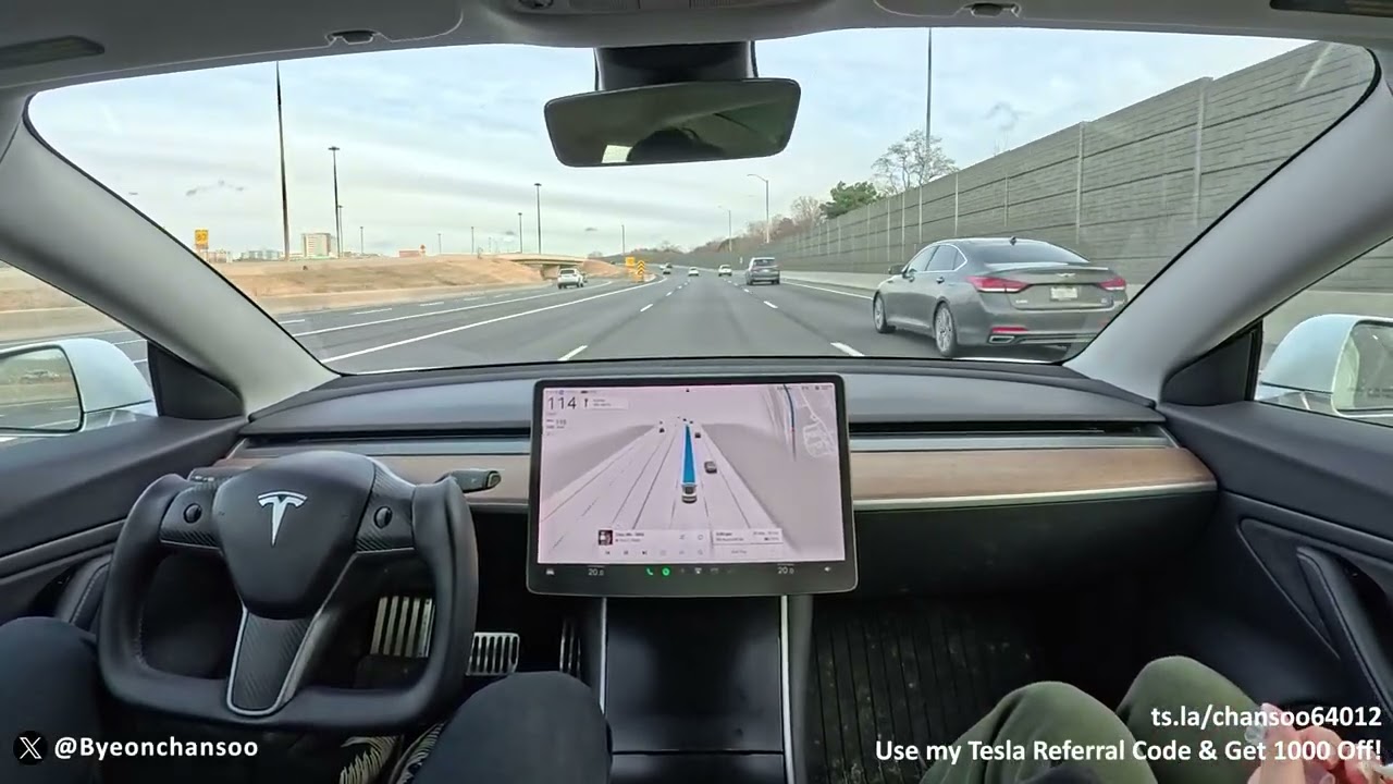 Tesla FSD saved me & my family from a highway accident