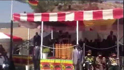 President Mugabe address crowd at Heroes Acre