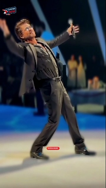 Shahrukh Khan's Epic Attitude - Bollywood Star's srk iconic Moments stylish handsome body hot short