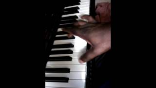 JOHN LEGEND -  ALL OF ME  (piano melody)