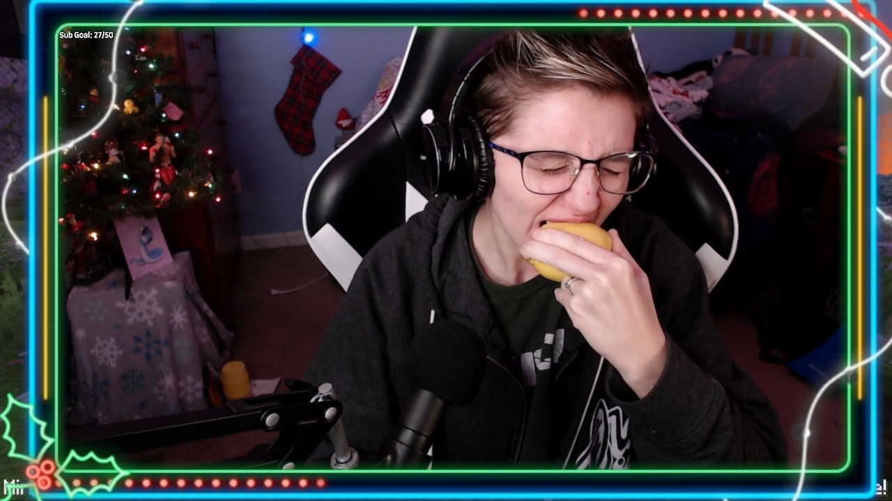CHOMPIN A LEMON