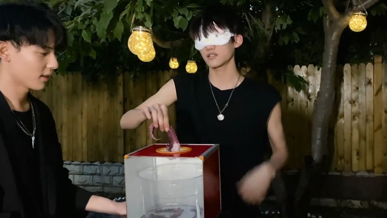 周柯宇 BEST男团团建 恐怖盒挑战 是胆大的柯宇DD哦