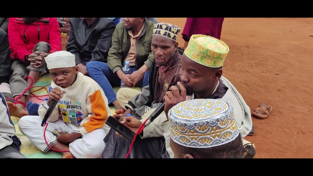 HII NI DUA YA MASHEKH WA KONDOA[JINJO]ILIYO KUSANYA WASOMAJI QUR-AAN KUTOKA VIJIJI MBALI MBALI