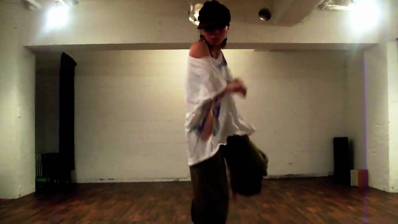 YouTube에서 SATOMI from STRONG G FAMILIA at HOME STUDIO 보기 YouTube에서 SATOMI from STRONG G FAMILIA at HOME STUDIO 보기