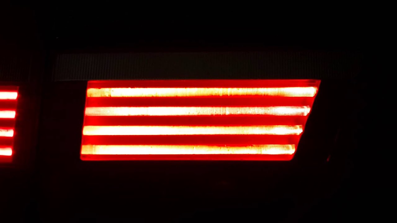 Свет отремонтированной фары БМВ Х 5: замена светодиодов в фаре - YouTube