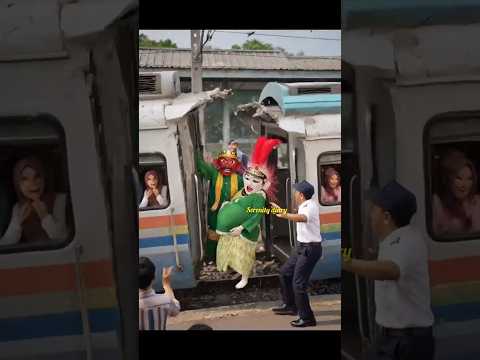 Kereta api penuh #ondelondel #lucu #funny #shorts