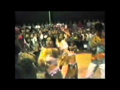 apresentação Colégio Carlos de Pina - Anápolis - 1988.flv