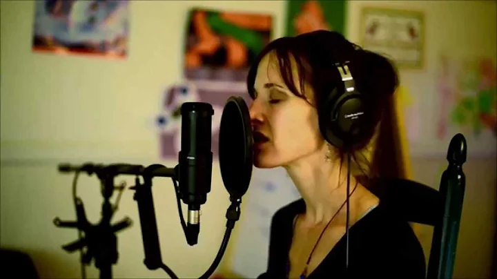 Samantha Livingston Hey Now Cover
