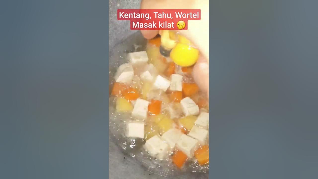 Masak kilat no ribet. Kentang, wortel, tahu dimasak pake santan kuah putih no minyak Masak kilat no ribet. Kentang, wortel, tahu dimasak pake santan kuah putih no minyak