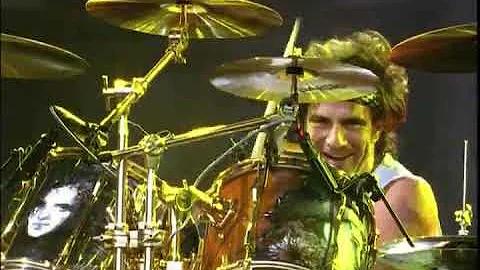 Tico Torres Soloing with Keyboardist David Bryan -...