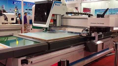 Jinan Quick-Fulltek Auto Loading&Unloading CNC Router New Model with ATC
