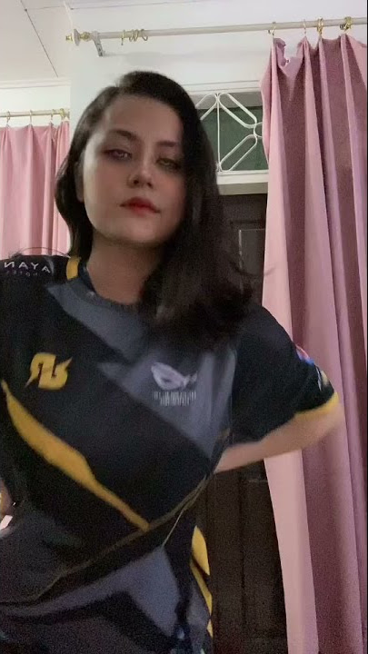 BAJU R7 JADI DASTER DIPAKEK ELLE 😂 #r7 #rrqr7 #rrq #vivarrq #rrqkingdom #rrqhoshi #elle #tiktok #hot