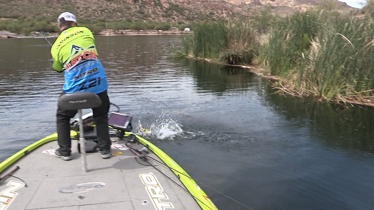 Fishing with Johnny Johnson Canyon Lake, AZ Topwater and Late