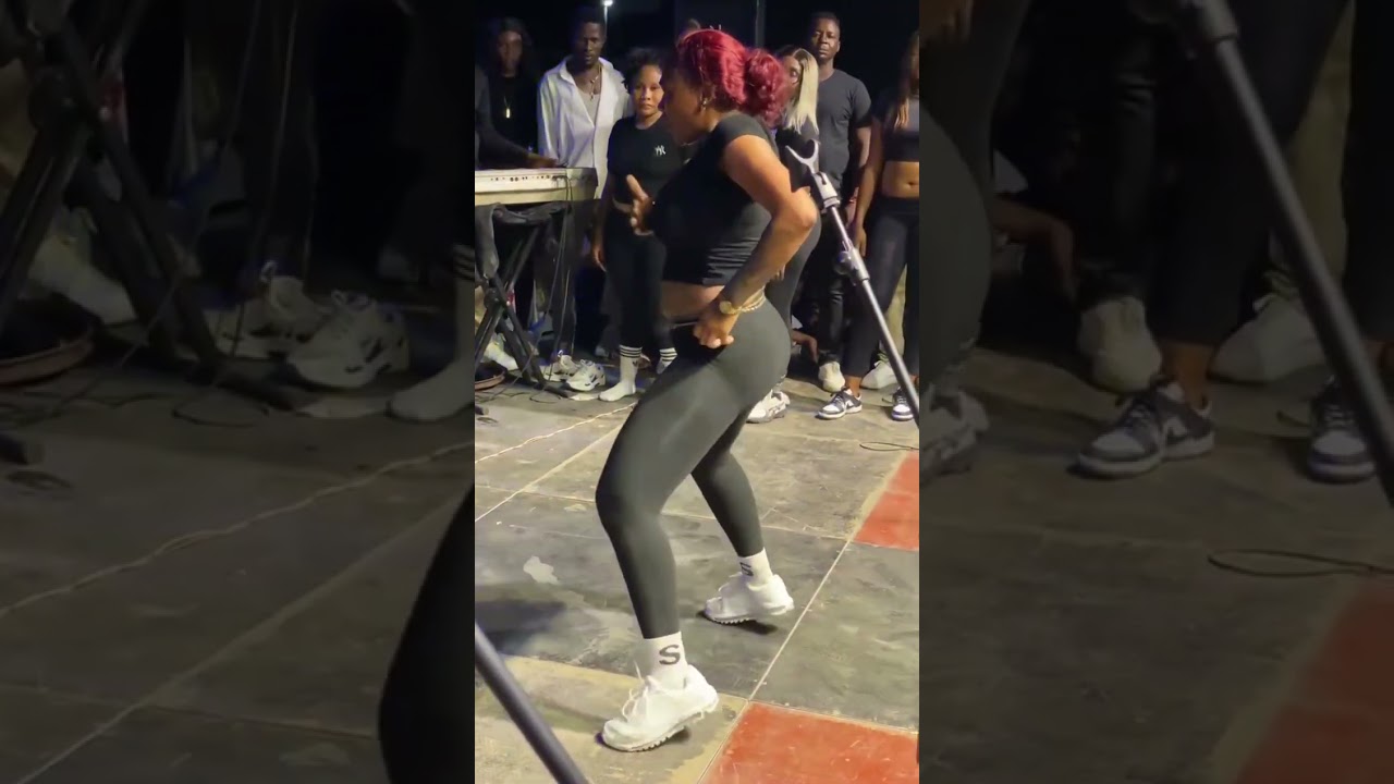 URGENT ‼️HÉRITIER WATA, APESI CHOMI DANGUERI VOITURE EN PLEINE CONCERT NA MATETE 