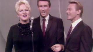 Video thumbnail of "The Righteous Brothers & Peggy Lee "Yes, Indeed!" on The Ed Sullivan Show"