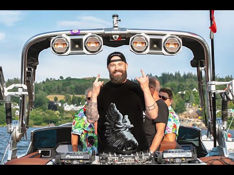 Watch Futuristic Polar Bears & MasterCraft UK ft Jaimes - WitchCraft on YouTube