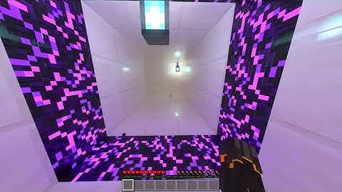 Non-Euclidean Hallway (Minecraft Creation)