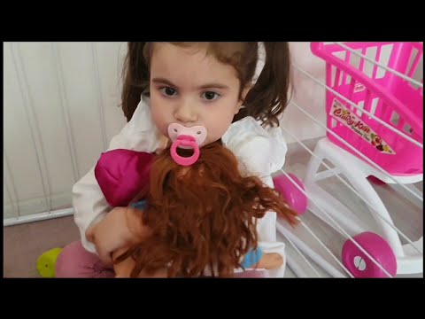Ela emzikli bebek oldu, oyuncak oynuyor🧸Eğlenceli çocuk videosu