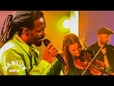 Jeangu Macrooy en Julia Philippens - Mercy Mercy Me (The Ecology) | Jan-Willem Ruimt Op! | BNNVARA