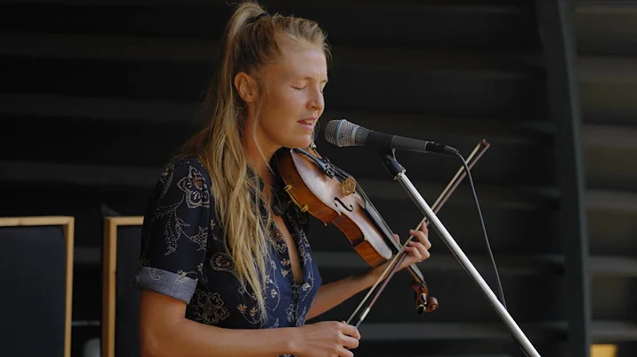 Hannah Epperson - Tell The Kids It's Gonna Be Alri...
