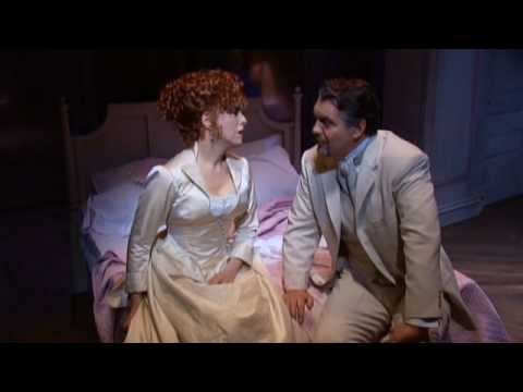 Bernadette Peters Photo 20