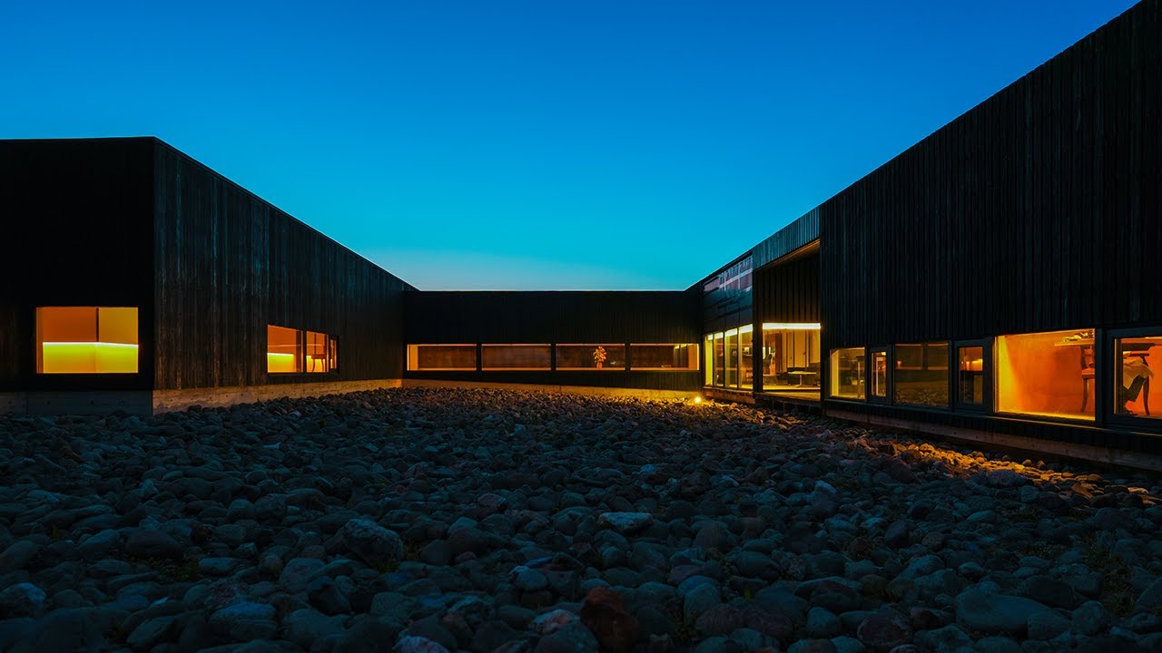 A luxurious inn at the edge of Hokkaido, made by the owner's passion - Esashi Ryotei Kuki - Japan