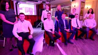 Конкурс на свадьбе ещё не начался, но всем уже весело)) Конкурс на свадьбе ещё не начался, но всем уже весело))