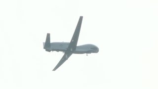 米無人偵察機が到着 青森・三沢基地