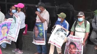 Comienzan las protestas por los siete años del caso Ayotzinapa en México