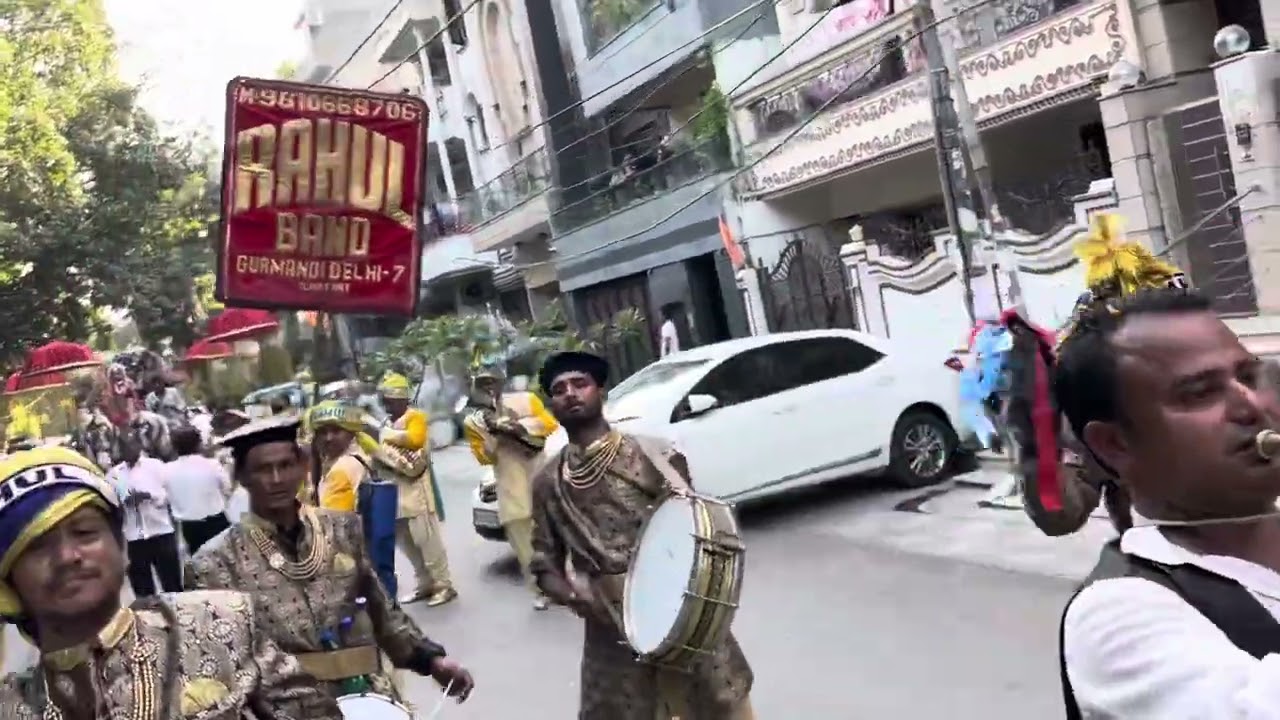 Rahul band Gurmandi Dashera jallus otram lane delhi-110007 contact no-9810668206