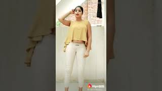 Musically Tik Tok Hot Girls In Leggings T-Shirt