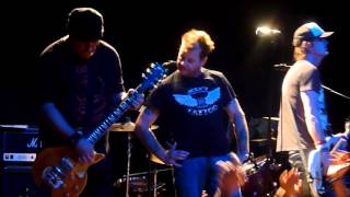 Junkyard - "Hands off" [HD] (Madrid 09-10-2015)
