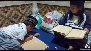 Download Lagu gondrong cilik MP3 Download Lagu gondrong cilik MP3