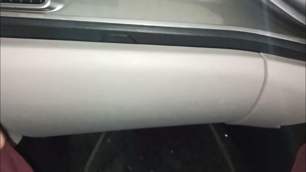 cooled glove box use and great opening in tata altroz xz.. YouTube