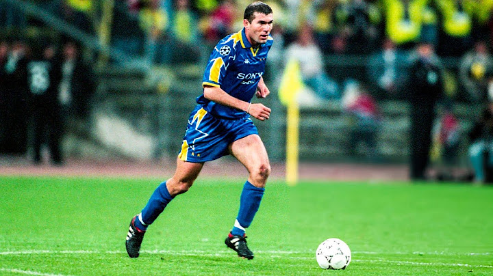 Zinédine Zidane - Masterpiece Elegance in Football