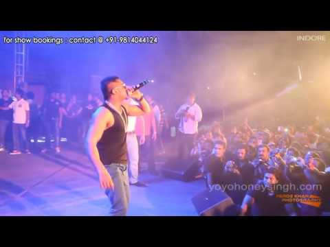 Yo yo honey Singh live show indoor