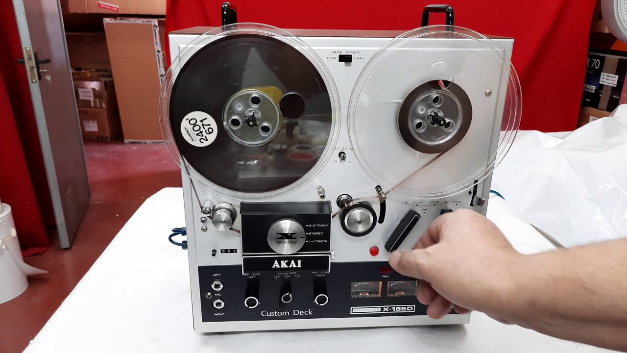 Akai X-165D serie 70419-01857 - YouTube
