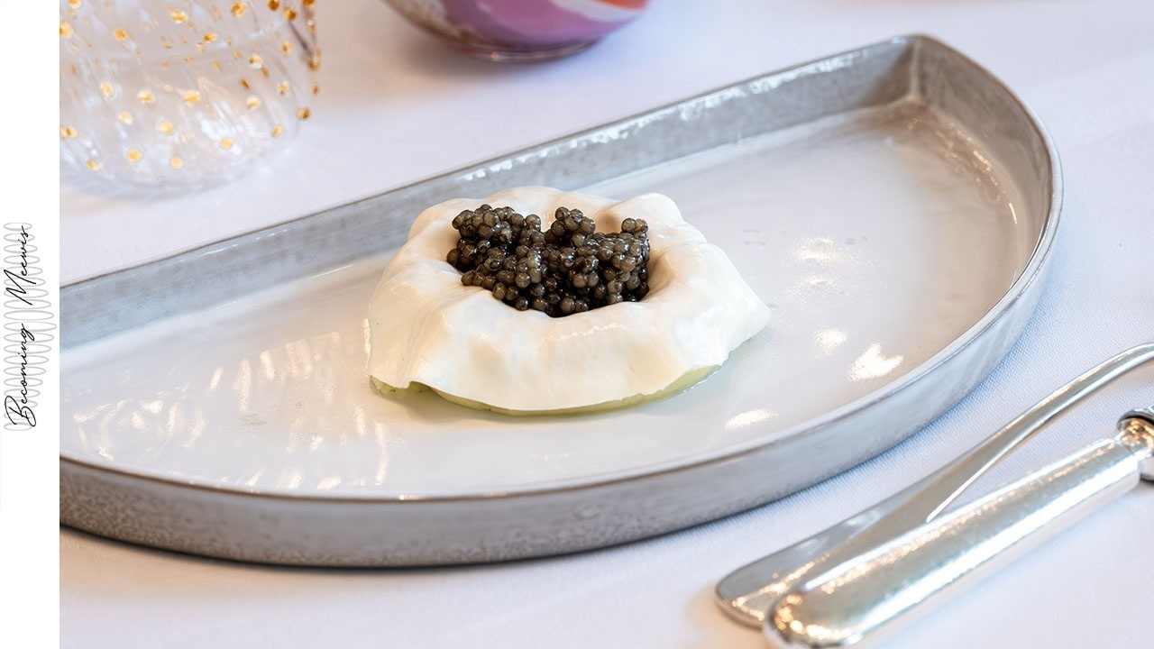 Pomme Moscovite met gestremde melk en kaviaar | Becoming Meewis