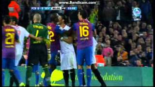 Barcelona vs Sevilla Fight - Lionel Messi Panelty miss 22/10/11 HD