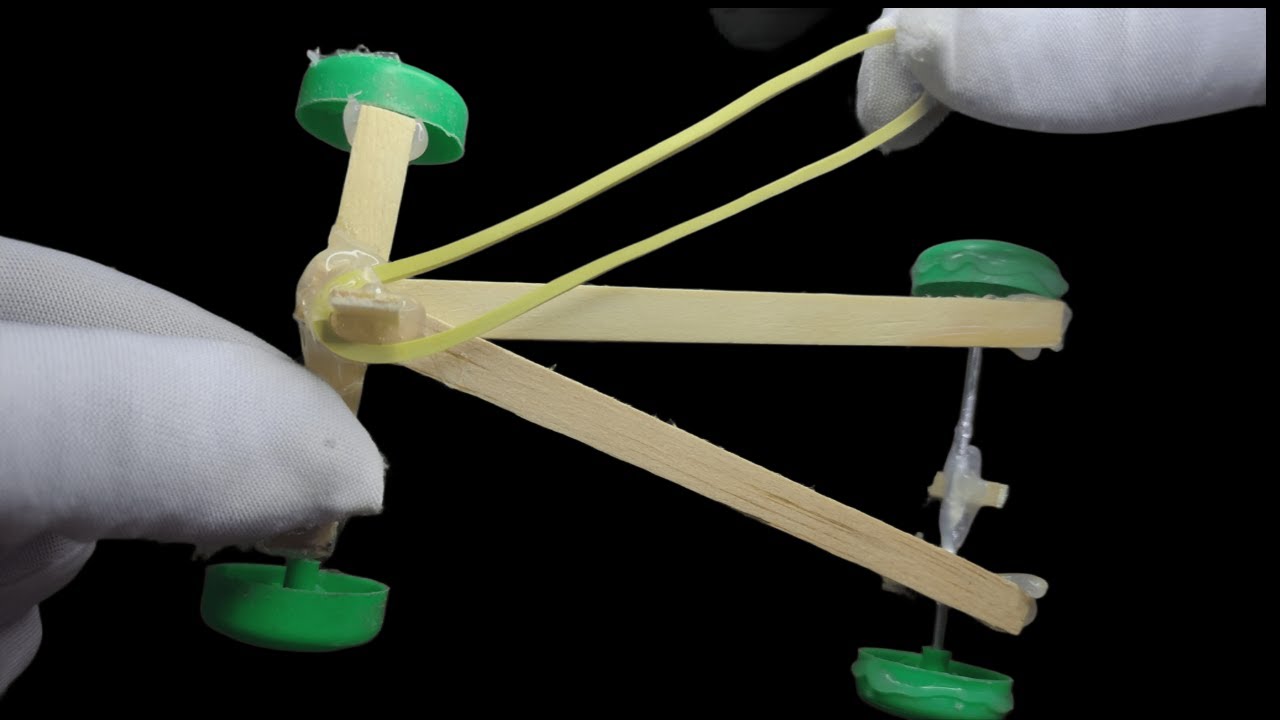 🚗 Amazing Homemade Toy Car Made from Recycled Materials