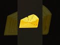 tumpukan emoji keju