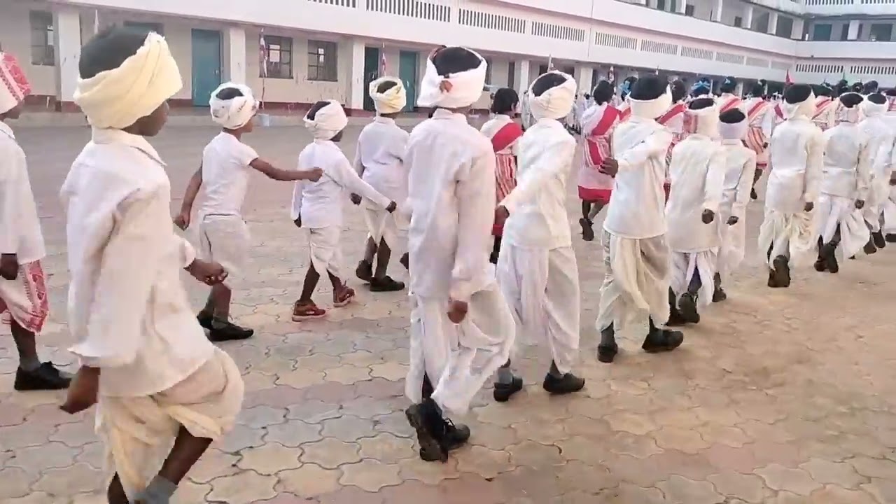 26 January 2023 republic day parad in adiwasi dresses by loordippa students